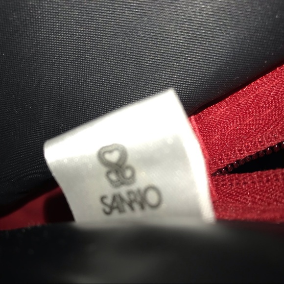 Sanrio Hello Kitty RED Classic backpack/travel bag - Picture 15 of 15